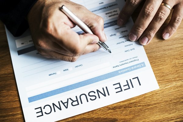 Assurance vie et expatriation : gérez votre fiscalité efficacement